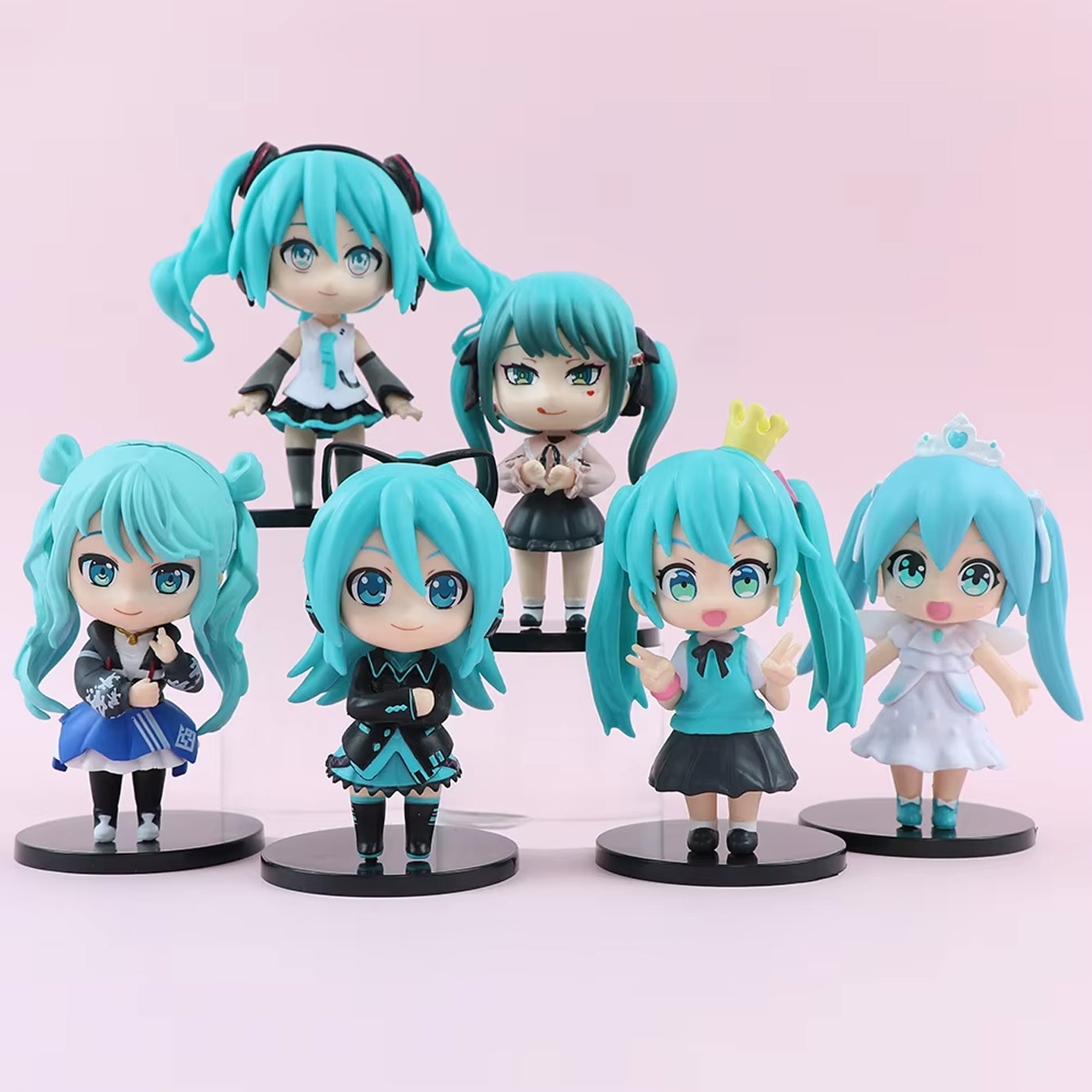 하츠네 미쿠 치비 피규어 세트 – 다양한 포즈와 의상, - Premium Anime Merchandise 리뷰 및 가격